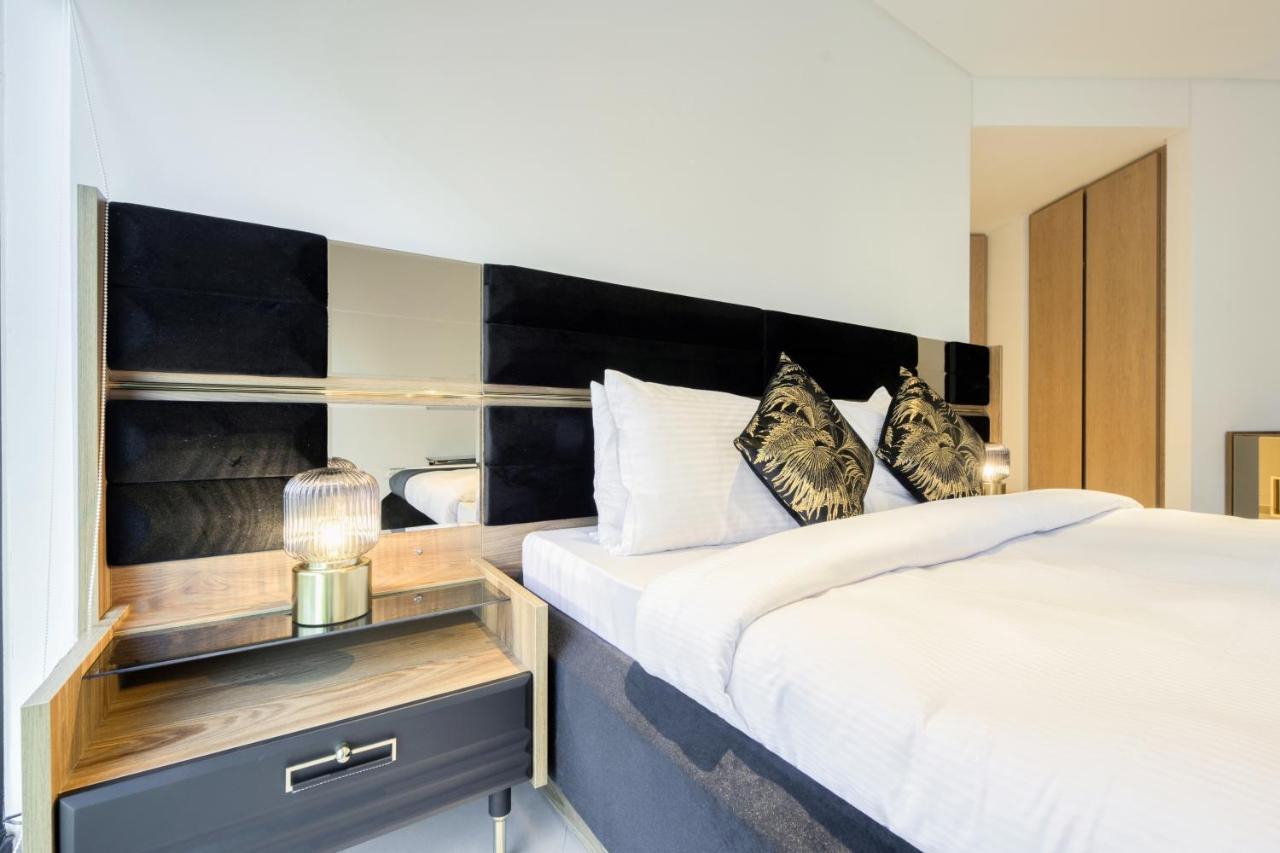 Maison Privee - Luxury, Spacious, Modern Near Burj Khalifa And Dubai Canal Eksteriør billede